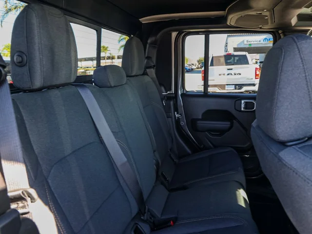 Nuevos JEEP GLADIATOR à Estados chez autogozo