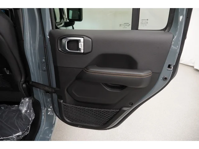 Nuevos JEEP GLADIATOR à Estados chez autogozo