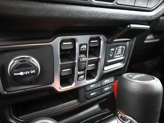 Nuevos JEEP GLADIATOR à Estados chez autogozo