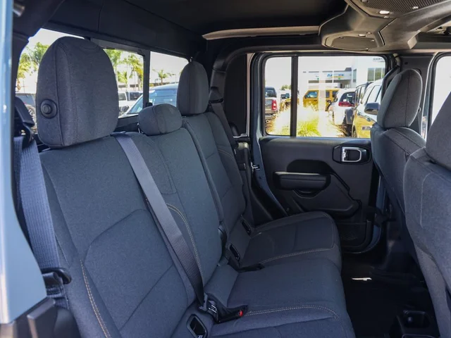 Nuevos JEEP GLADIATOR à Estados chez autogozo