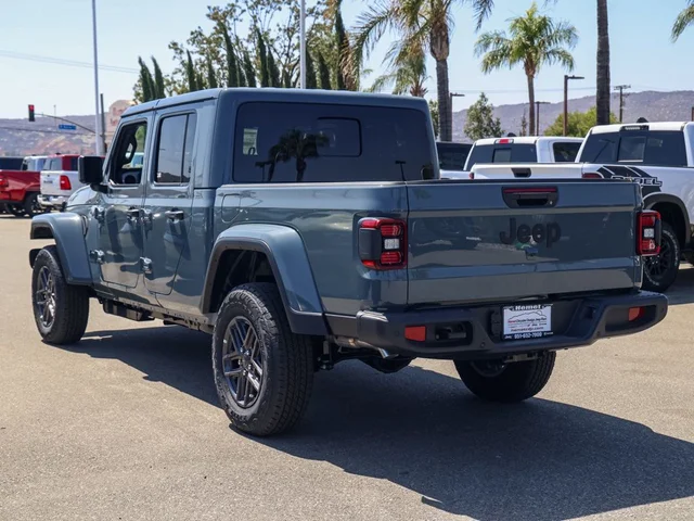 Nuevos JEEP GLADIATOR à Estados chez autogozo