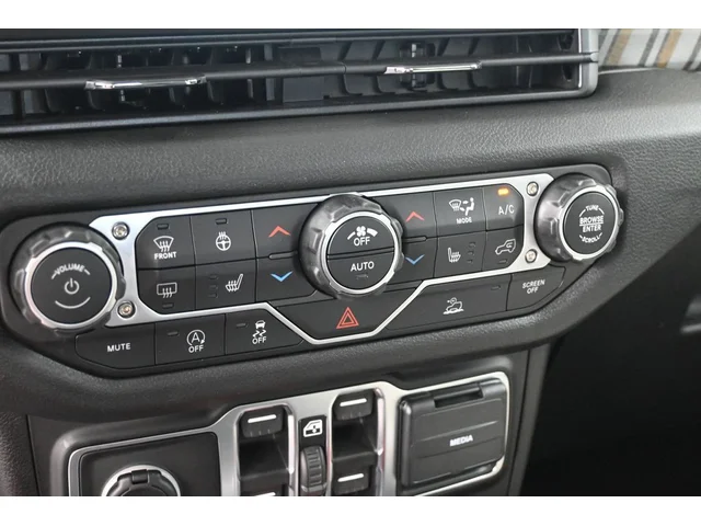 Nuevos JEEP GLADIATOR à Estados chez autogozo