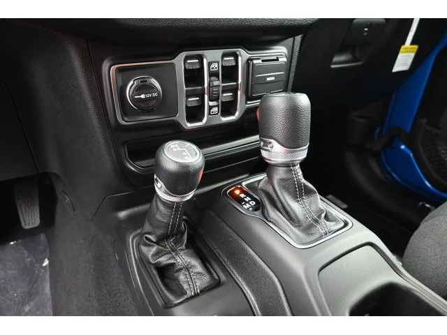 Nuevos JEEP GLADIATOR à Estados chez autogozo