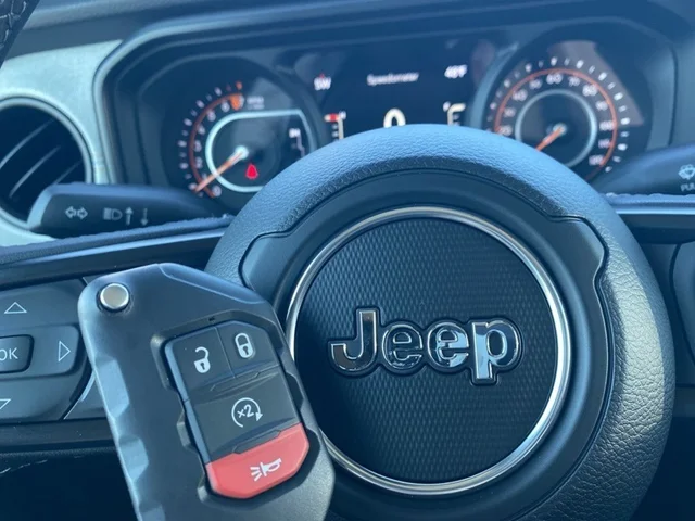Nuevos JEEP GLADIATOR à Estados chez autogozo