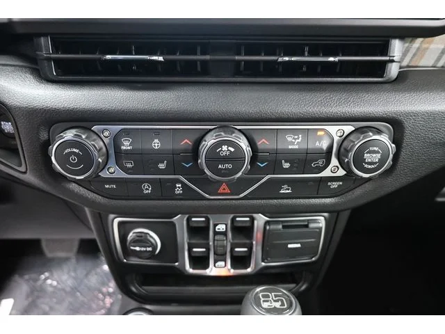Nuevos JEEP GLADIATOR à Estados chez autogozo