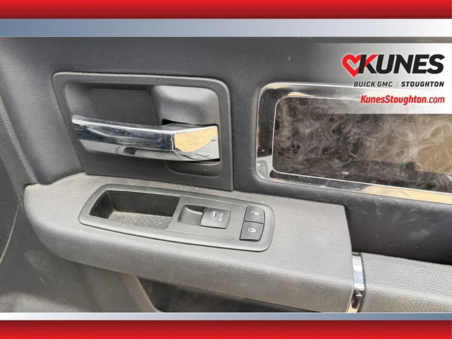 SEMINUEVOS RAM 1500 a Estados en autogozo