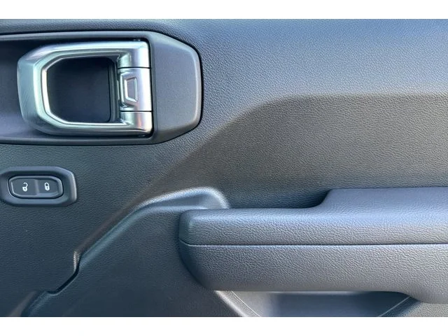 SEMINUEVOS JEEP Gladiator at ELK GROVE in Elk Grove Buick GMC