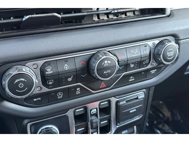 SEMINUEVOS JEEP Gladiator at ELK GROVE in Elk Grove Buick GMC