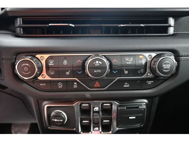 Nuevos JEEP GLADIATOR à Estados chez autogozo