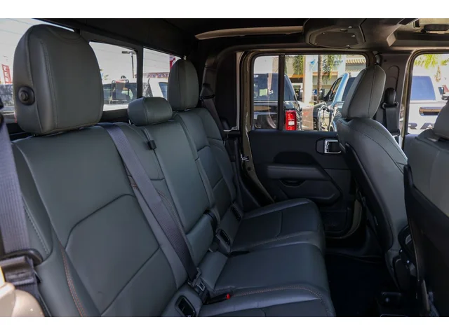 Nuevos JEEP GLADIATOR à Estados chez autogozo