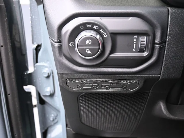 Nuevos JEEP GLADIATOR à Estados chez autogozo