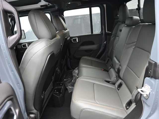 Nuevos JEEP GLADIATOR à Estados chez autogozo