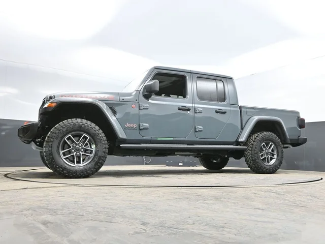 Nuevos JEEP GLADIATOR à Estados chez autogozo