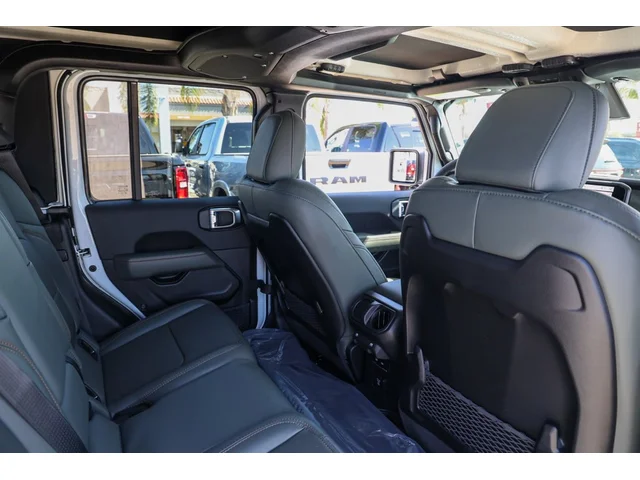 Nuevos JEEP GLADIATOR à Estados chez autogozo
