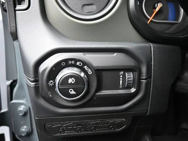 Nuevos JEEP GLADIATOR à Estados chez autogozo