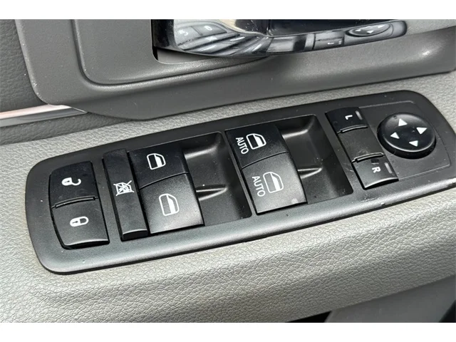 SEMINUEVOS RAM 1500 Classic at ELK GROVE in Elk Grove Buick GMC