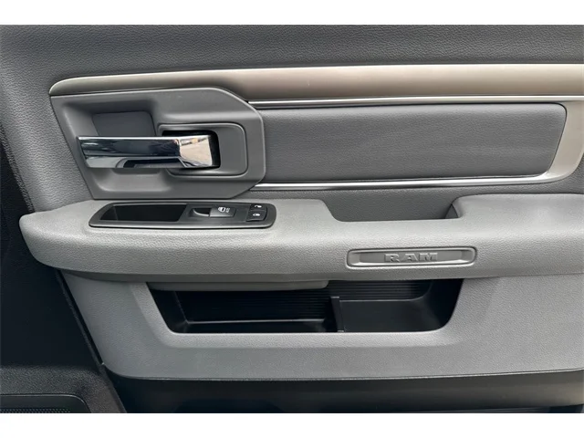 SEMINUEVOS RAM 1500 Classic at ELK GROVE in Elk Grove Buick GMC