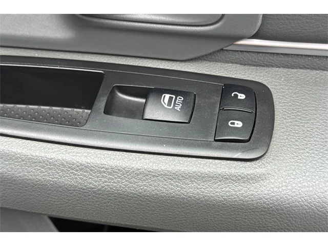 SEMINUEVOS RAM 1500 Classic at ELK GROVE in Elk Grove Buick GMC