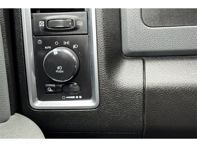 SEMINUEVOS RAM 1500 Classic at ELK GROVE in Elk Grove Buick GMC