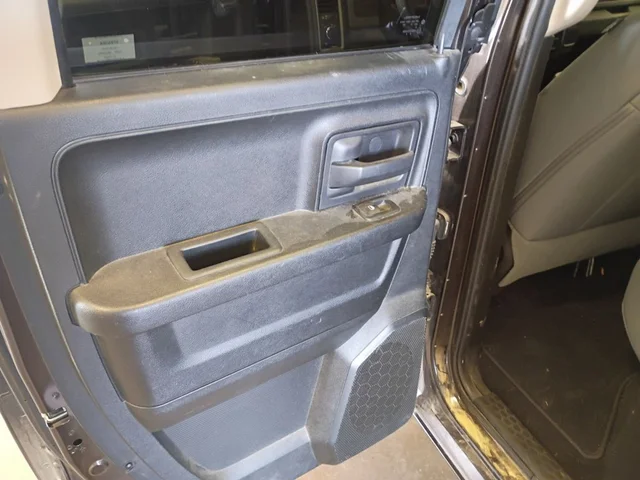 SEMINUEVOS RAM 1500 a Estados en autogozo