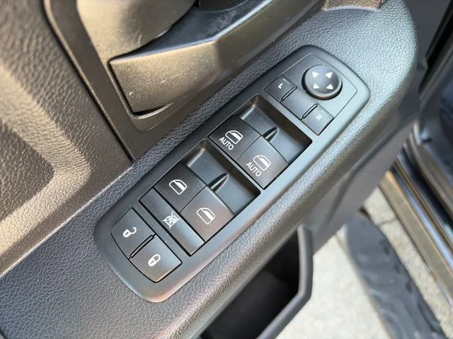 SEMINUEVOS RAM 1500 a Estados en autogozo