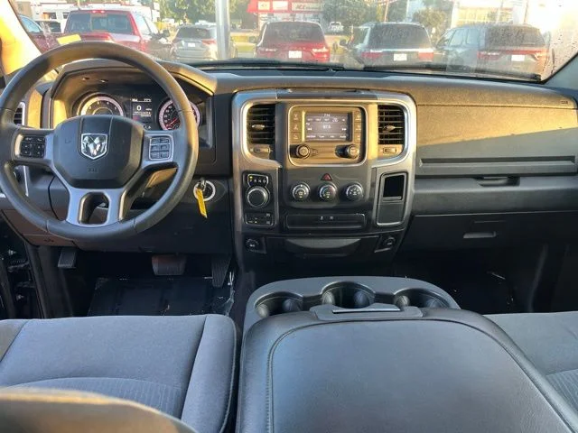 SEMINUEVOS RAM 1500 Classic a Estados en autogozo