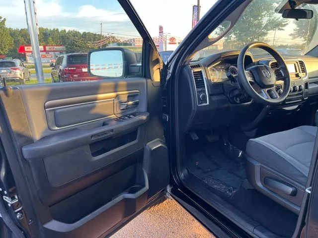 SEMINUEVOS RAM 1500 Classic a Estados en autogozo