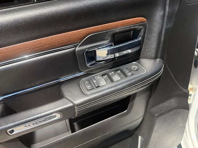 SEMINUEVOS RAM 1500 a Estados en autogozo