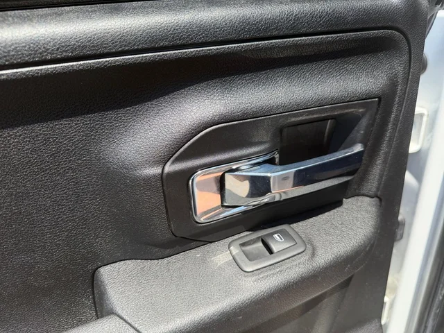 SEMINUEVOS RAM 1500 a Estados en autogozo