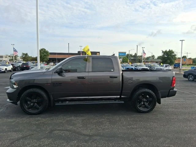 SEMINUEVOS RAM 1500 Classic a Estados en autogozo