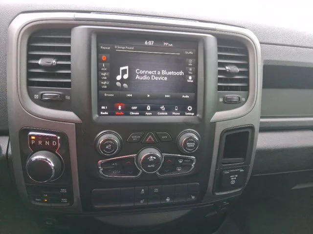SEMINUEVOS RAM 1500 Classic a Estados en autogozo