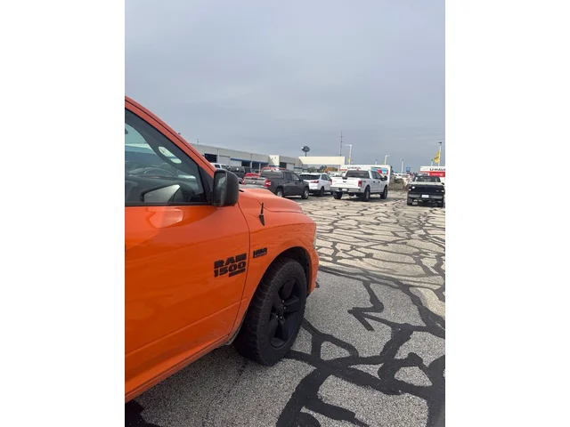 SEMINUEVOS RAM 1500 Classic a Estados en autogozo