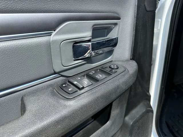 SEMINUEVOS RAM 1500 Classic a Estados en autogozo
