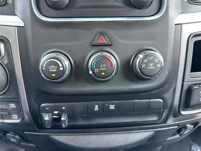 SEMINUEVOS RAM 1500 Classic a Estados en autogozo