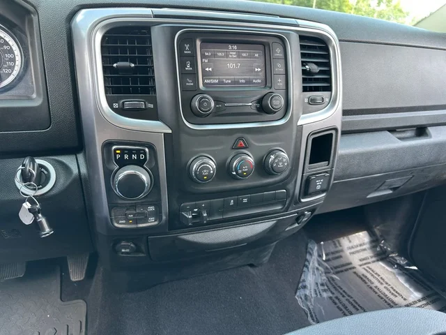 SEMINUEVOS RAM 1500 Classic a Estados en autogozo