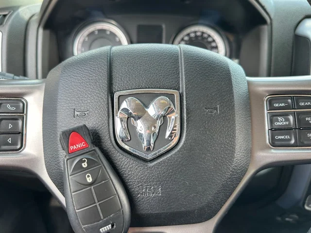 SEMINUEVOS RAM 1500 Classic a Estados en autogozo