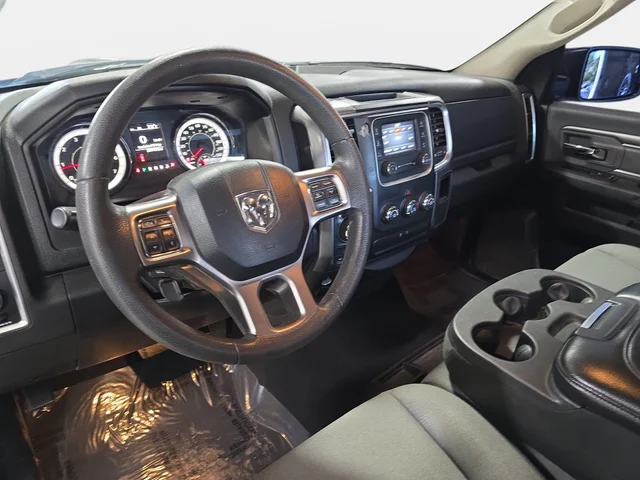 SEMINUEVOS RAM 1500 Classic a Estados en autogozo