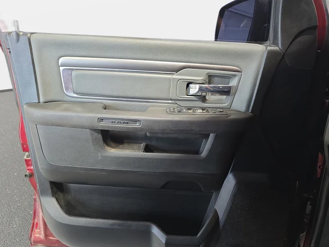 SEMINUEVOS RAM 1500 Classic a Estados en autogozo