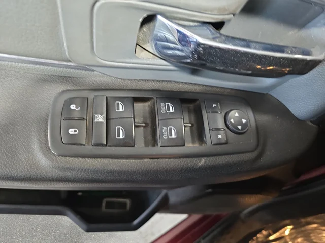 SEMINUEVOS RAM 1500 Classic a Estados en autogozo