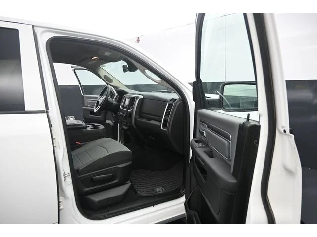 SEMINUEVOS RAM 1500 Classic a Estados en autogozo