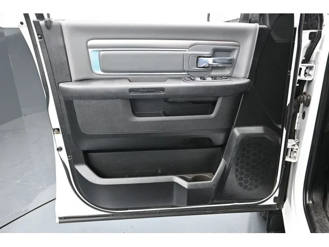 SEMINUEVOS RAM 1500 Classic a Estados en autogozo