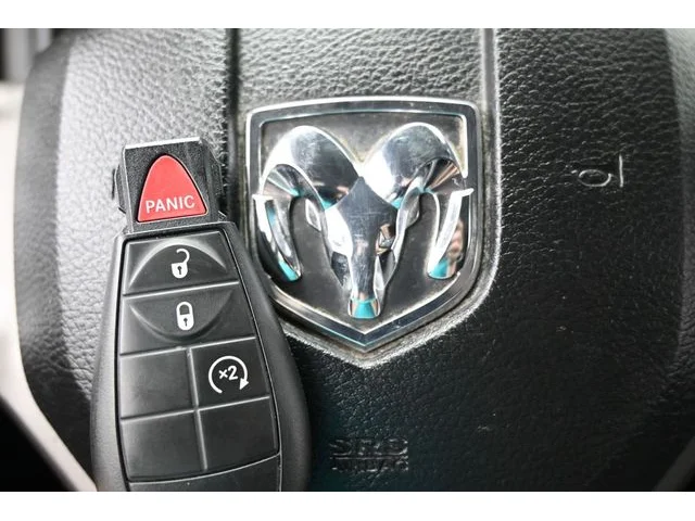 SEMINUEVOS RAM 1500 Classic a Estados en autogozo