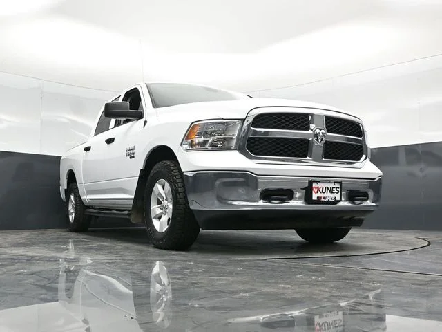 SEMINUEVOS RAM 1500 Classic a Estados en autogozo