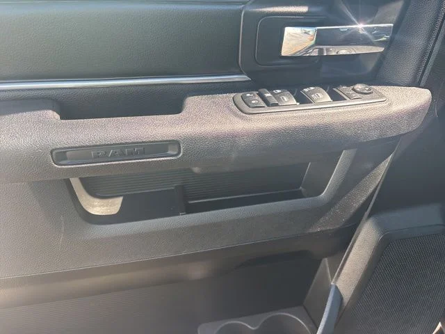 SEMINUEVOS RAM 1500 Classic a Estados en autogozo