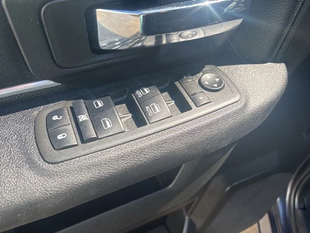 SEMINUEVOS RAM 1500 Classic a Estados en autogozo