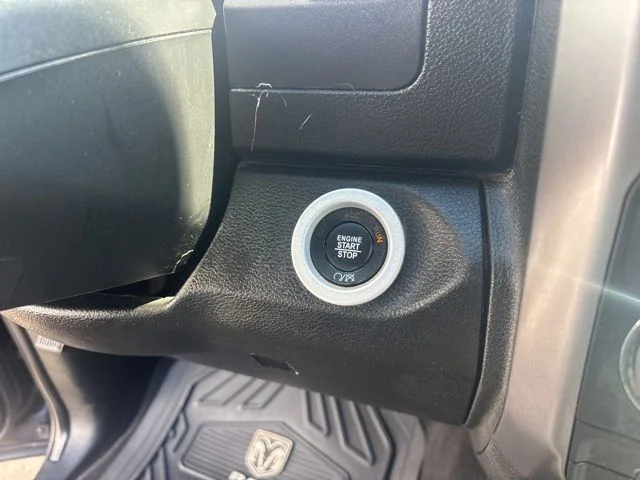 SEMINUEVOS RAM 1500 Classic a Estados en autogozo