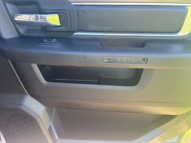 SEMINUEVOS RAM 1500 Classic a Estados en autogozo