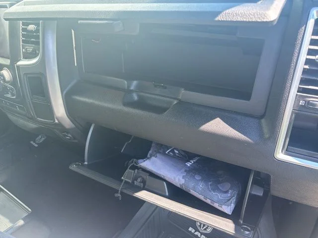 SEMINUEVOS RAM 1500 Classic a Estados en autogozo