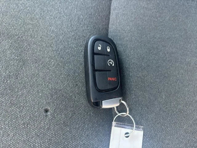 SEMINUEVOS RAM 1500 Classic a Estados en autogozo