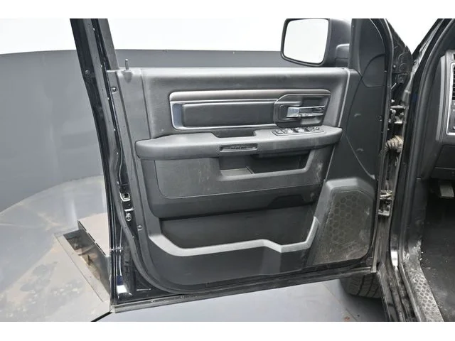 SEMINUEVOS RAM 1500 Classic a Estados en autogozo